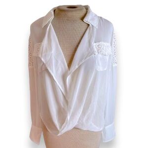 xoxo Twist Front Sheer Collared Crochet Back Blouse Bright White Women’s Size S